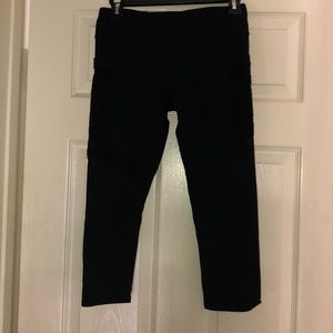 Black Cropped Mesh Fabletics Leggings with Pockets